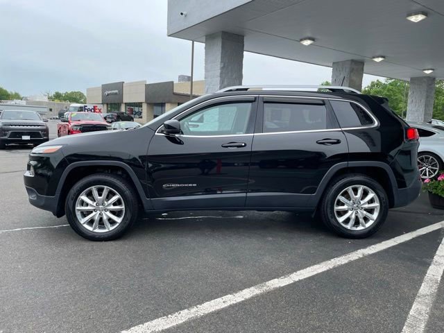 Used 2017 Jeep Cherokee Limited AWD/4WD image 8