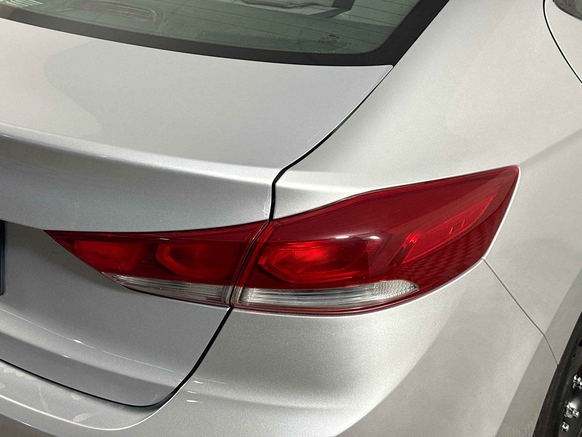 Used 2017 Hyundai Elantra SE w/ Cargo Package image 32