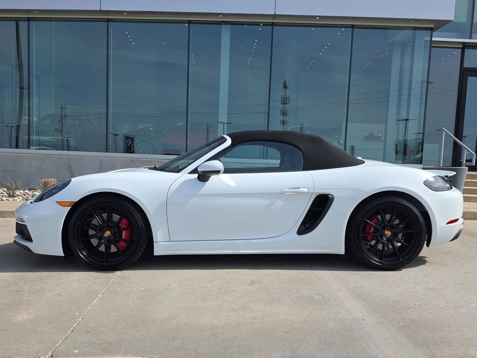 Used 2025 Porsche 718 Boxster GTS image 2