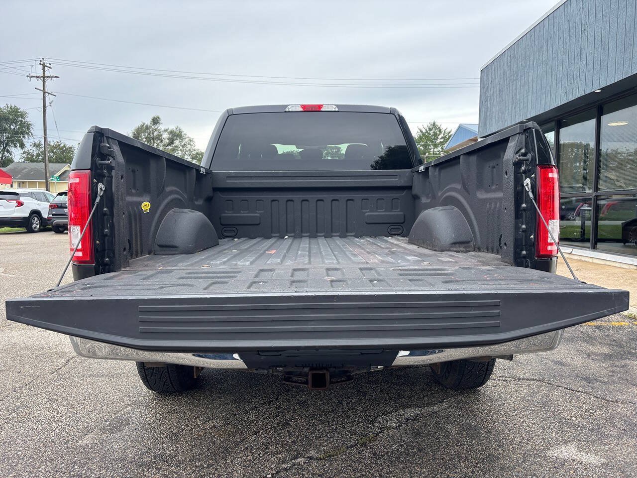 Used 2015 Ford F150 XLT AWD/4WD image 12