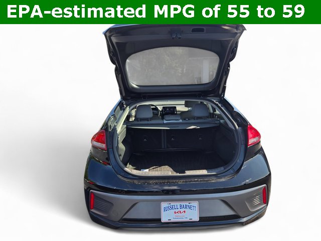 Used 2022 Hyundai Ioniq SE image 10