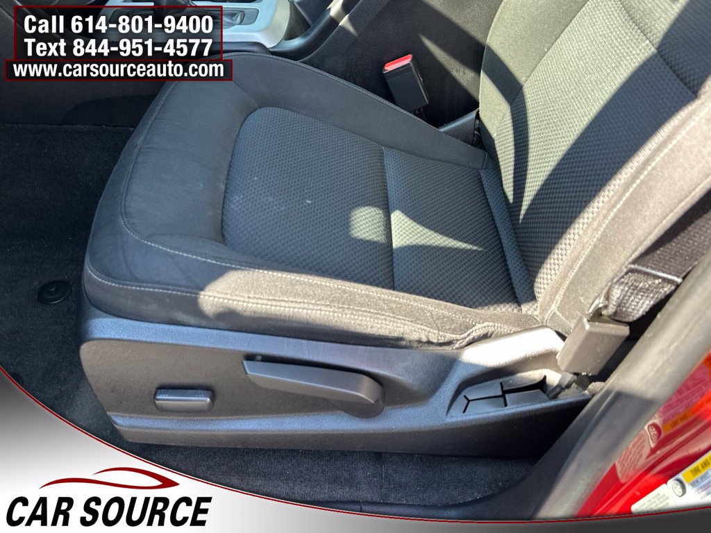 Used 2015 Chevrolet Colorado LT w/ LT Convenience Package RWD image 13