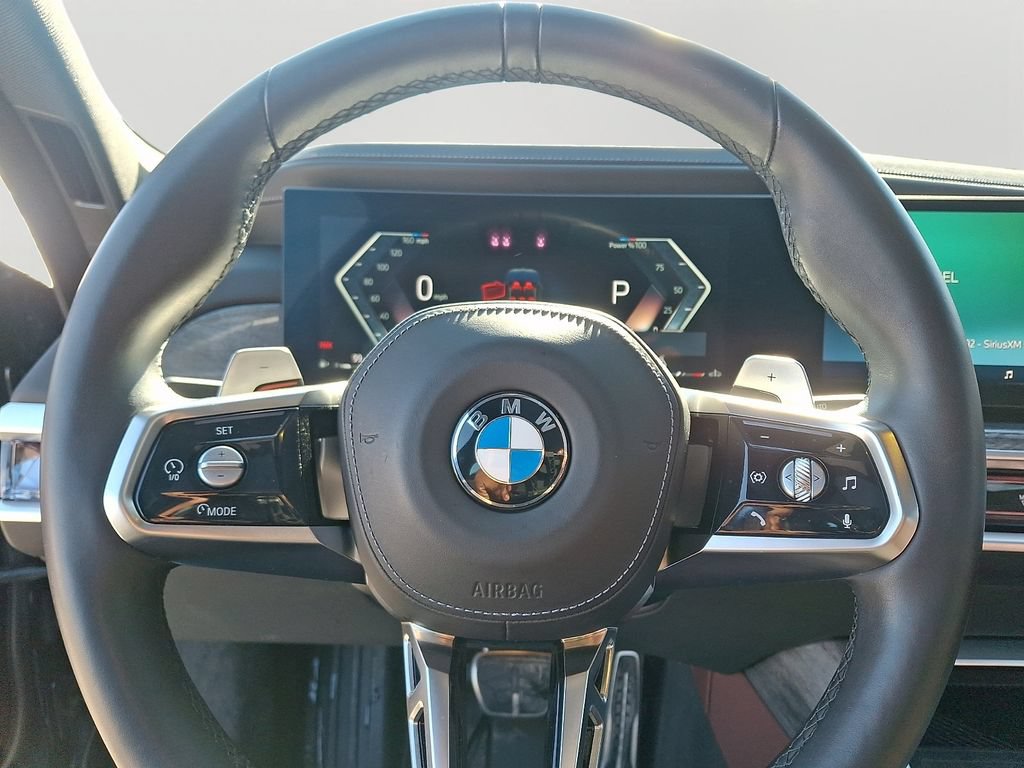 Certified 2025 BMW 760i xDrive w/ Executive Package AWD/4WD image 21