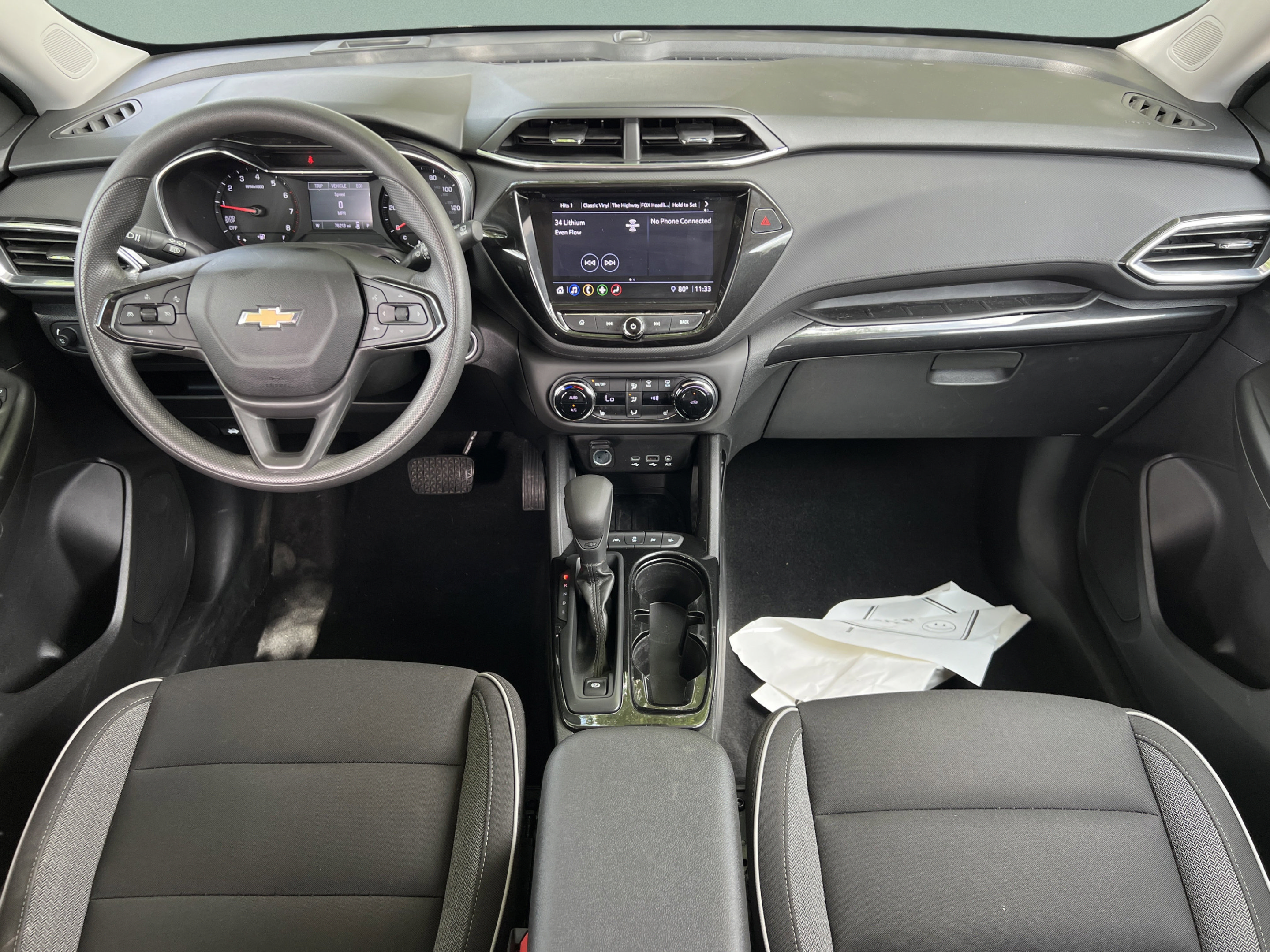 Used 2021 Chevrolet TrailBlazer LT w/ Convenience Package FWD image 9