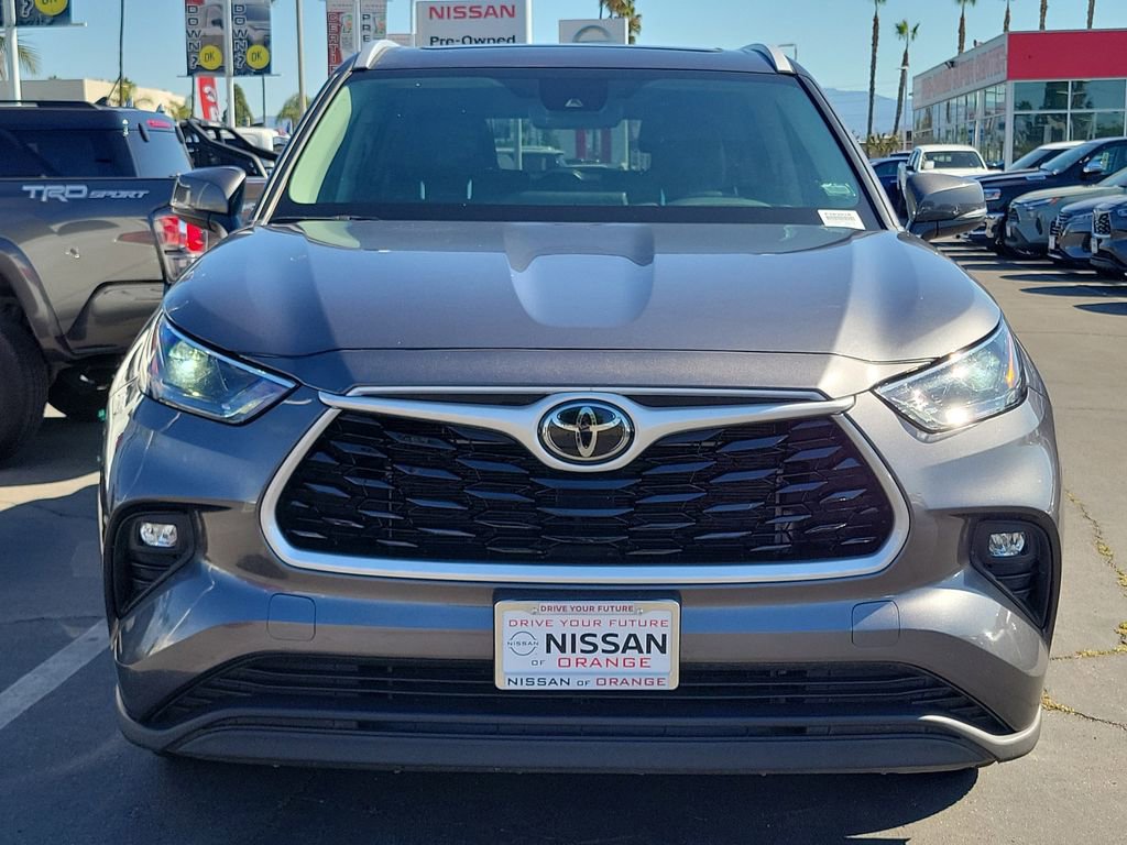 Used 2024 Toyota Highlander XLE image 28