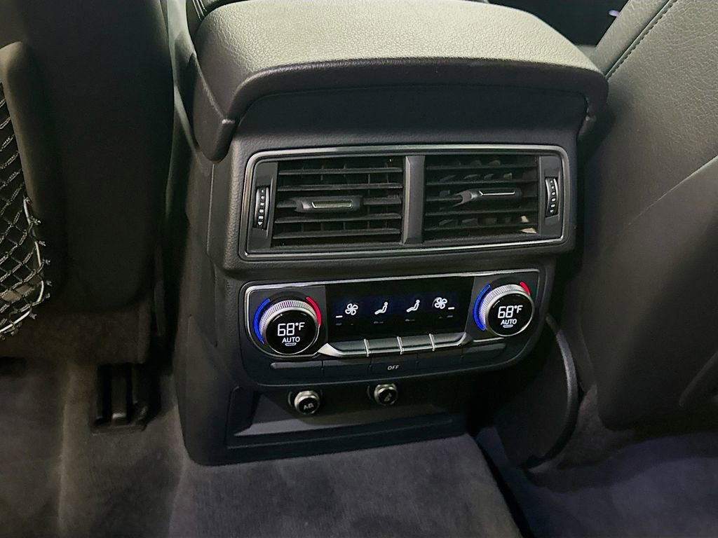 Used 2019 Audi Q7 3.0T Prestige w/ Prestige Package AWD/4WD image 31