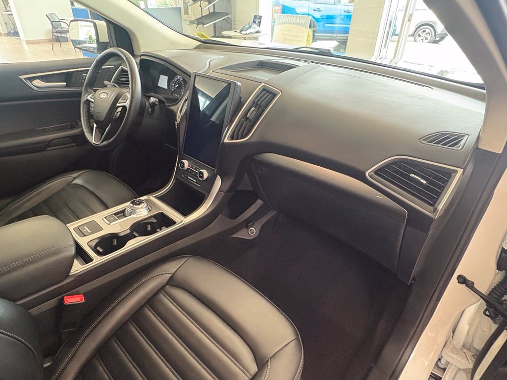 Used 2023 Ford Edge SEL AWD/4WD image 33