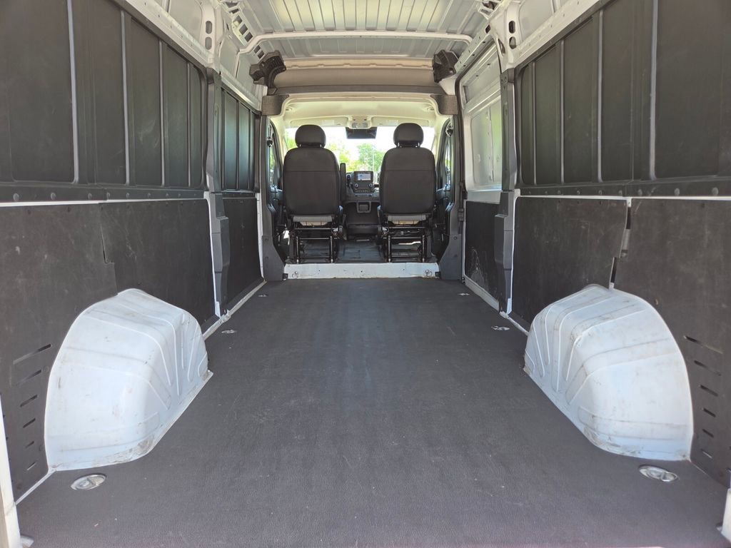 Used 2024 RAM ProMaster 2500 w/ Convenience Group FWD image 21