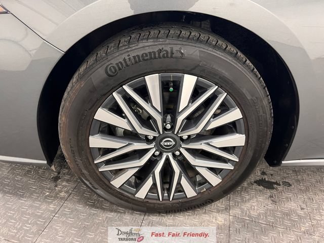 Used 2025 Nissan Altima 2.5 SV FWD image 22