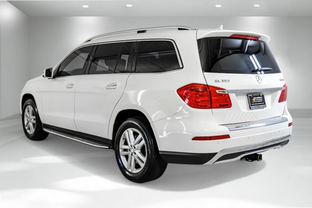 Used 2015 Mercedes-Benz GL 320 BlueTEC 4MATIC image 11