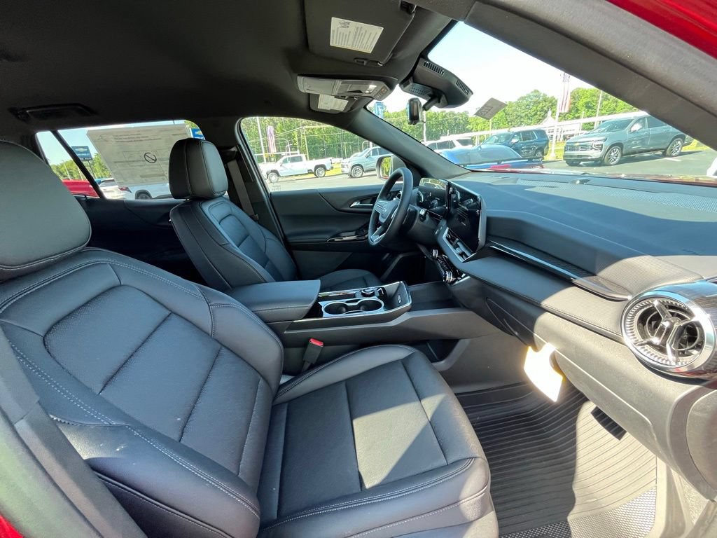 New 2026 Chevrolet Equinox LT w/ Convenience Package II FWD image 22