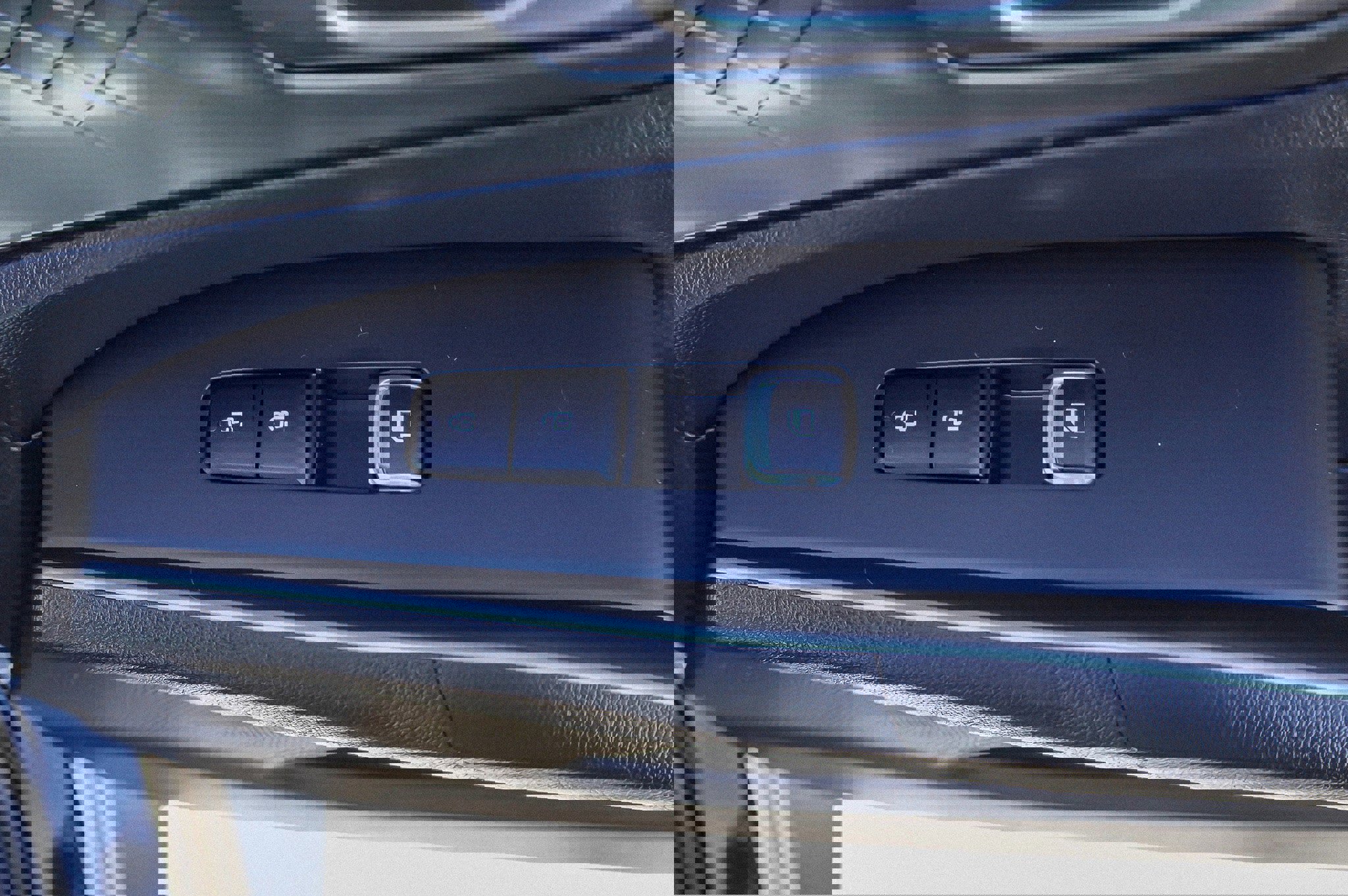 Used 2022 Kia Sorento EX w/ Panoramic Sunroof Package image 28