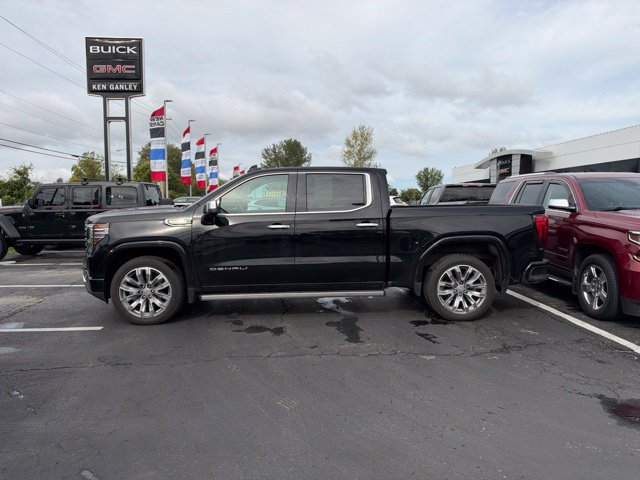 Used 2024 GMC Sierra 1500 Denali w/ Denali Reserve Package AWD/4WD image 7
