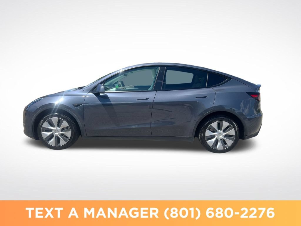 Used 2023 Tesla Model Y Long Range AWD/4WD image 2