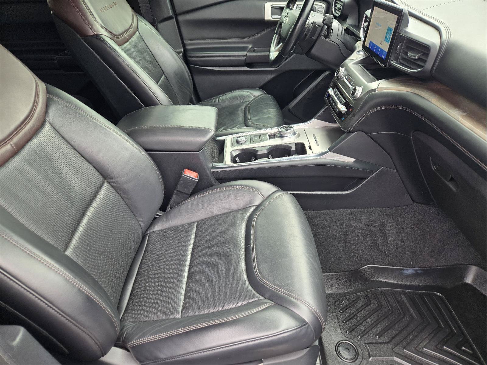 Used 2020 Ford Explorer Platinum AWD/4WD image 13