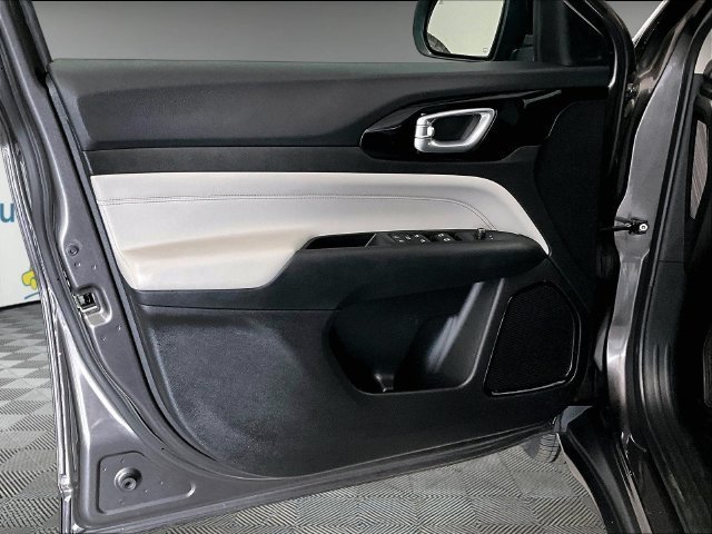 Used 2022 Jeep Compass Limited AWD/4WD image 9