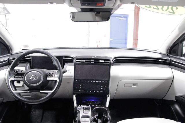 Used 2022 Hyundai Tucson Limited w/ Cargo Package image 16