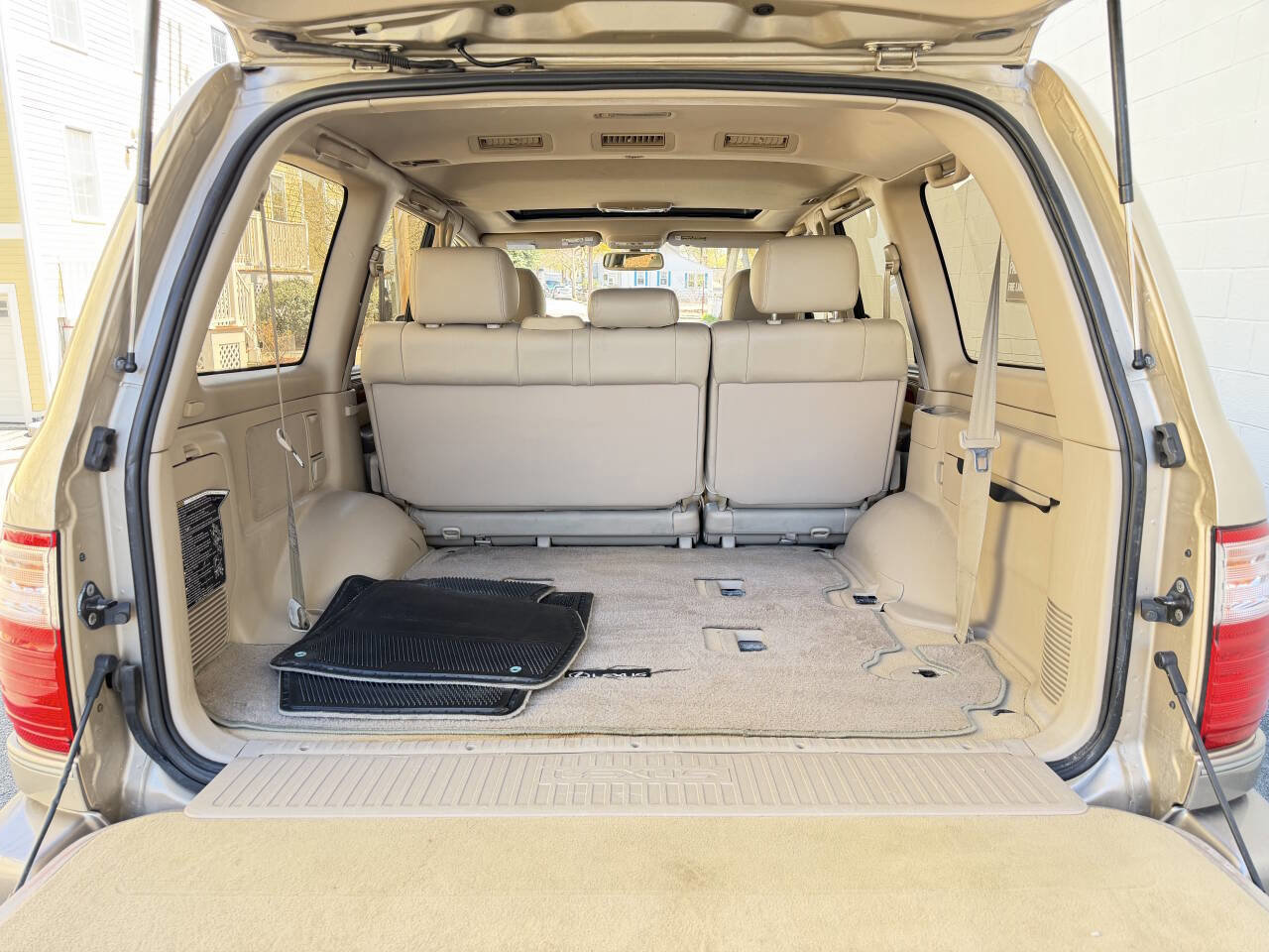 Used 2001 Lexus LX 470 4WD image 38