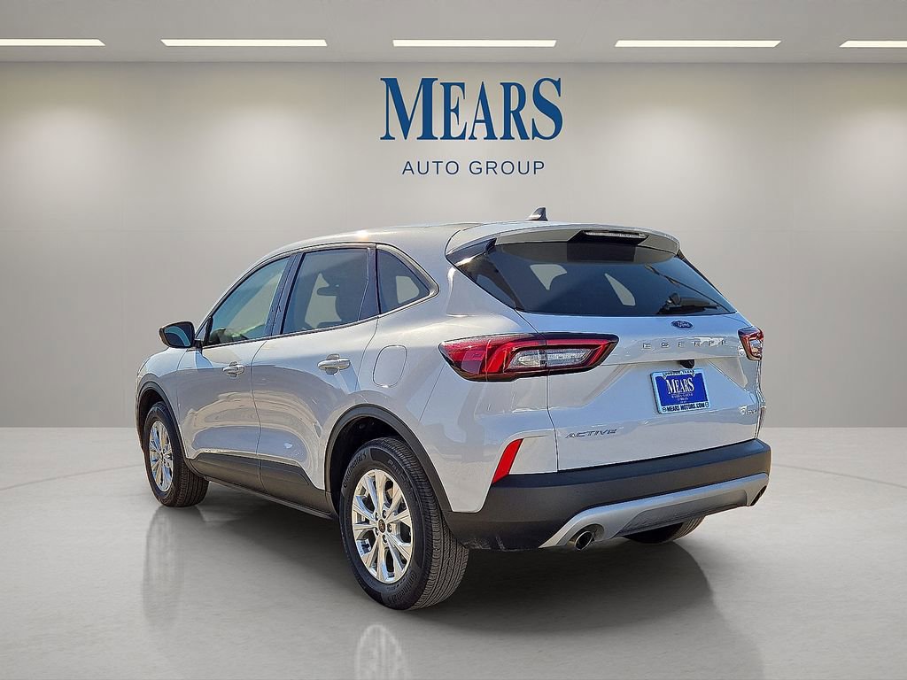 Used 2025 Ford Escape Active image 3