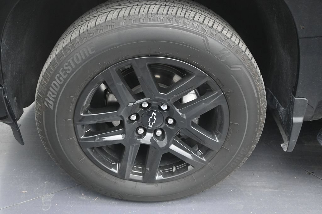 Used 2025 Chevrolet Silverado 1500 RST RWD image 9
