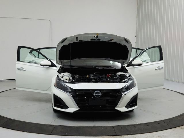 Used 2023 Nissan Altima 2.5 SL image 10