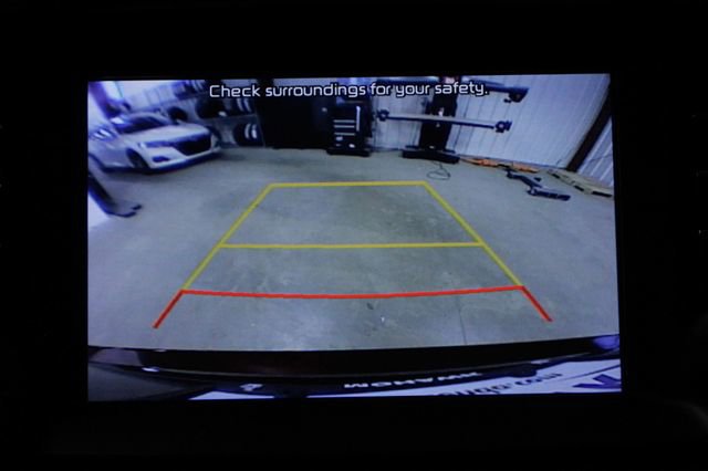 Used 2020 Kia Sorento LX image 33