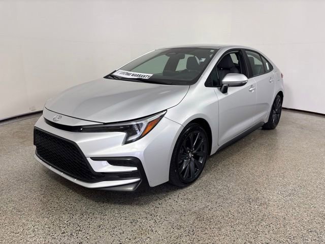Used 2024 Toyota Corolla SE FWD image 13