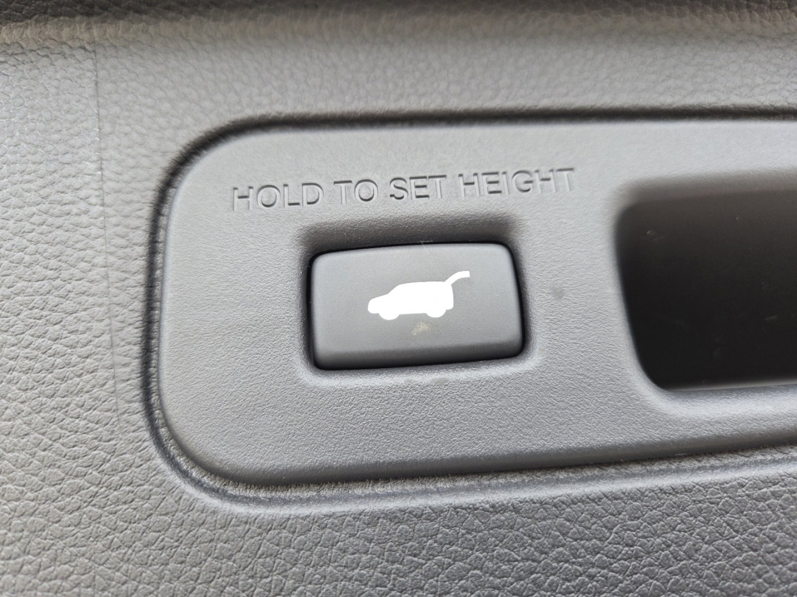 Used 2025 Honda Pilot EX-L image 23