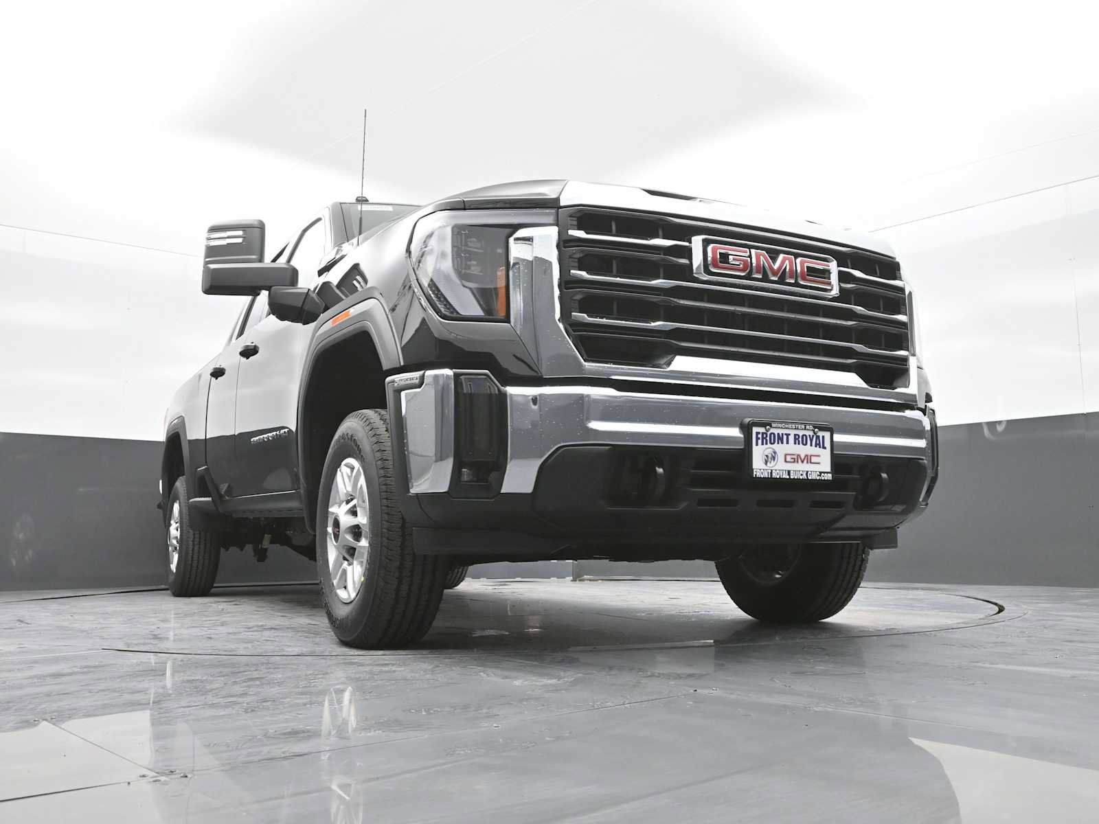 New 2026 GMC Sierra 2500 SLE w/ SLE Value Package; image 34