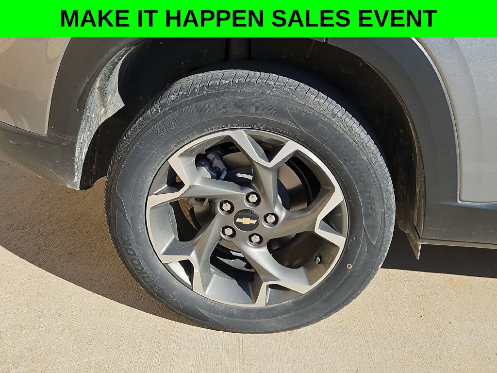 Used 2024 Chevrolet Trax LT w/ Driver Confidence Package FWD image 26