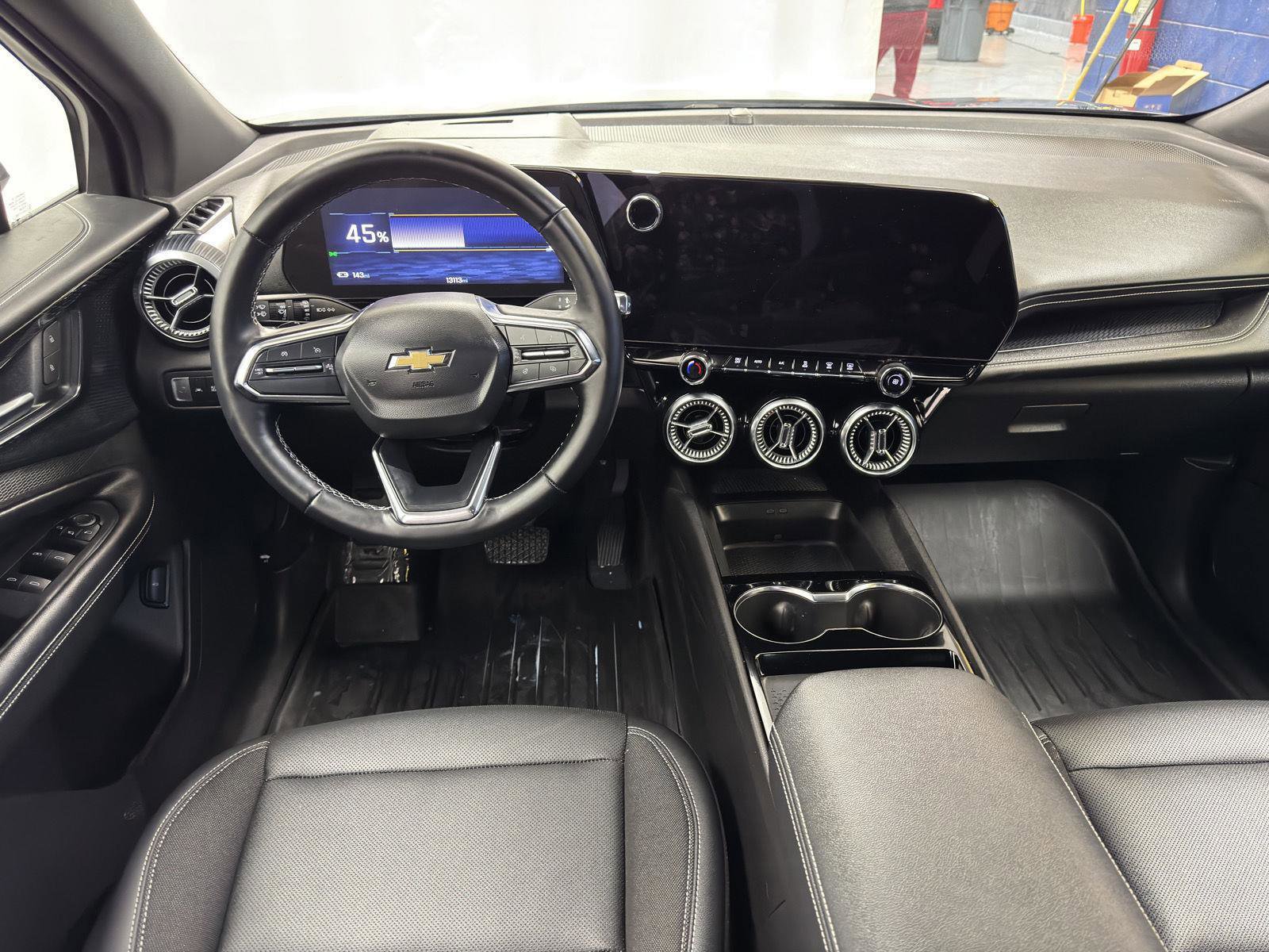 Used 2024 Chevrolet Blazer EV LT AWD/4WD image 29