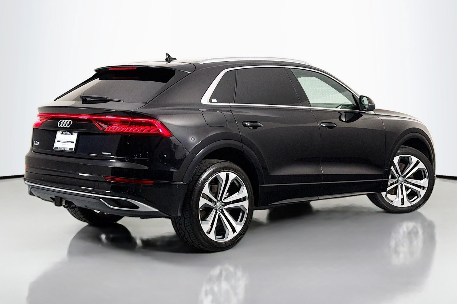 Used 2019 Audi Q8 Prestige w/ Towing Package AWD/4WD image 12