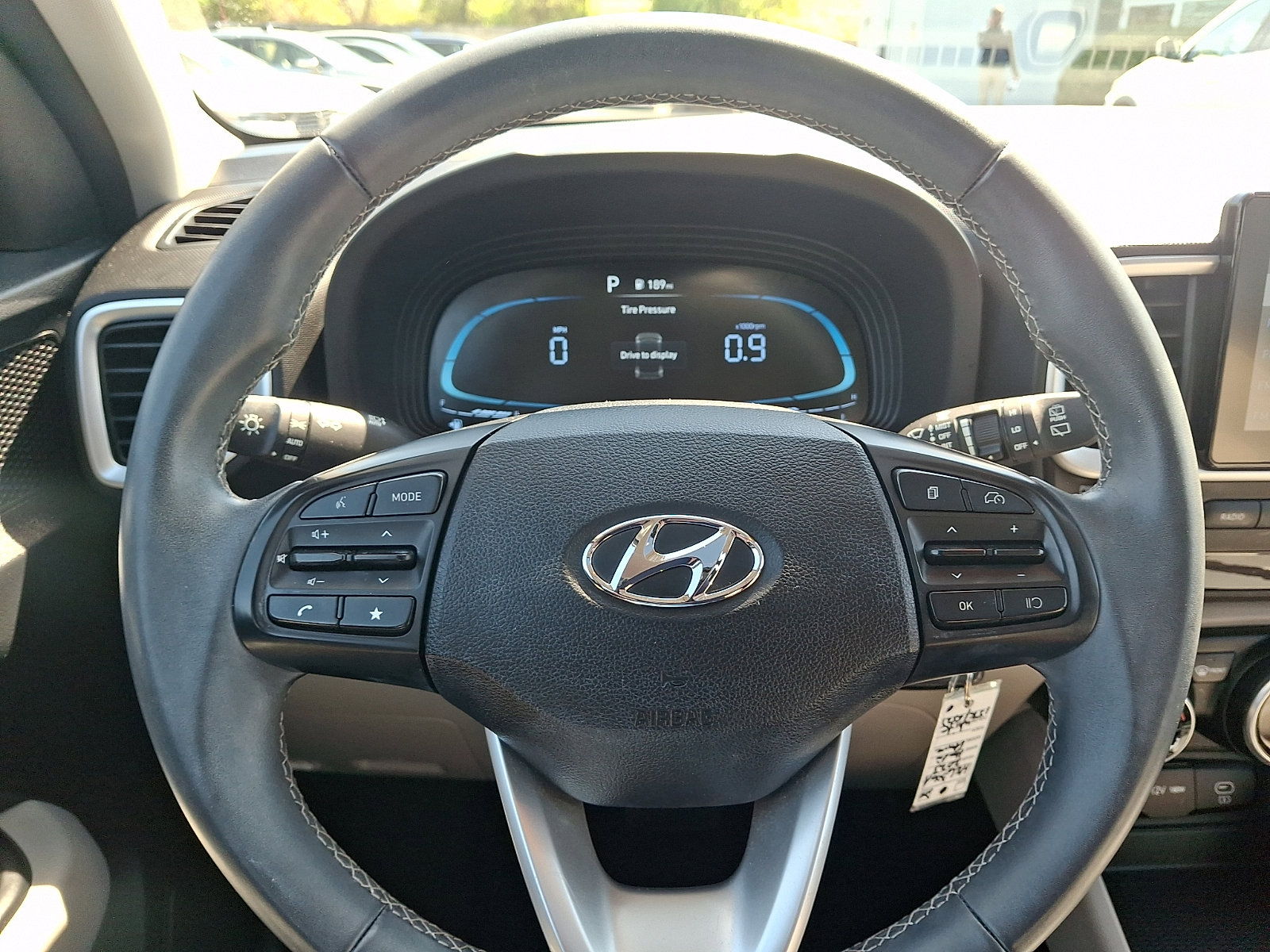 Certified 2023 Hyundai Venue SEL image 19