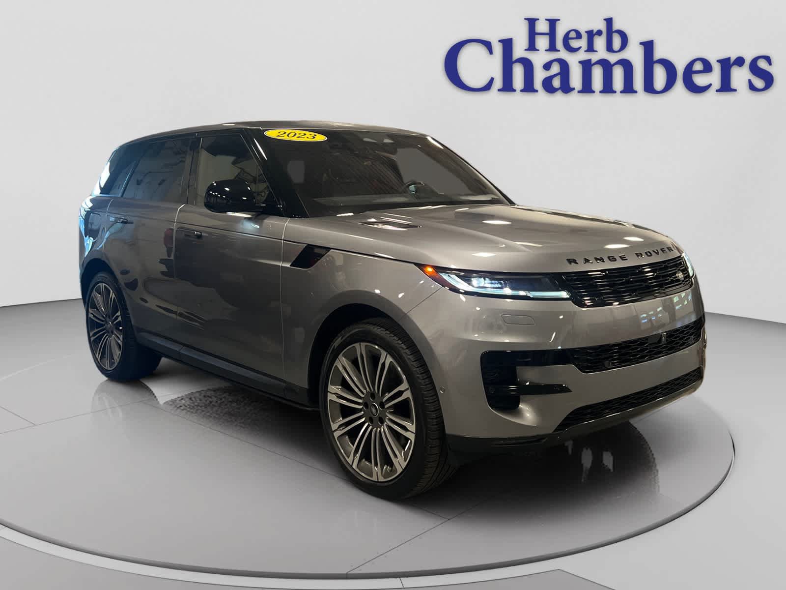 Used 2023 Land Rover Range Rover Sport SE AWD/4WD image 1