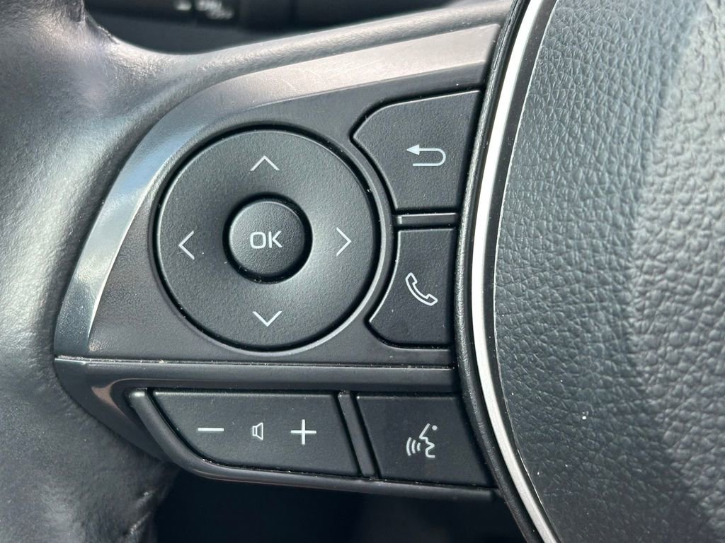 Used 2024 Toyota Corolla Cross XSE image 35