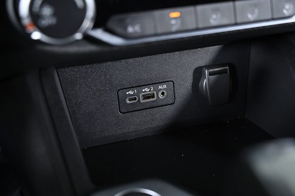 Certified 2023 Nissan Sentra SV FWD image 19