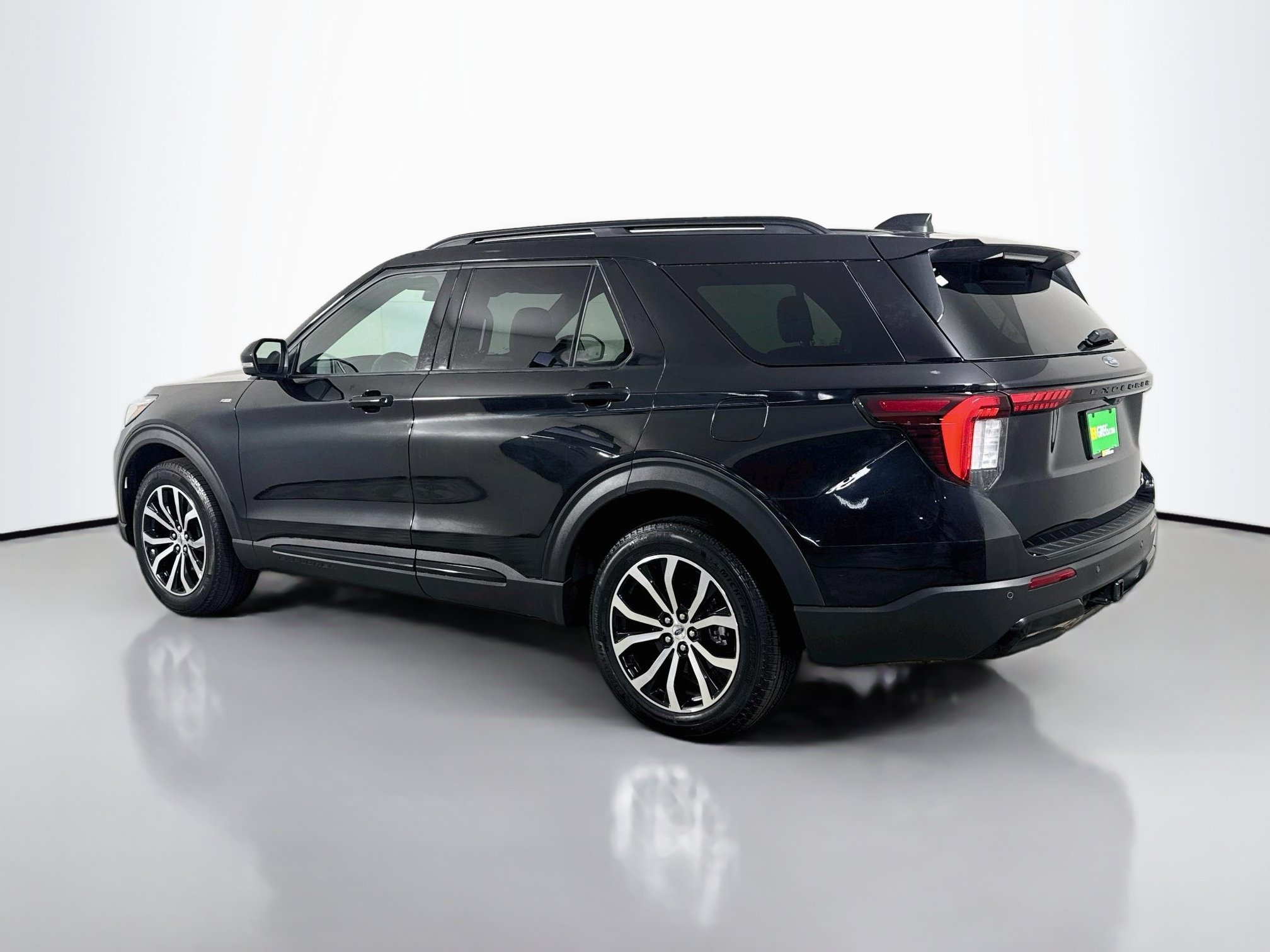 Used 2026 Ford Explorer ST-Line AWD/4WD image 7