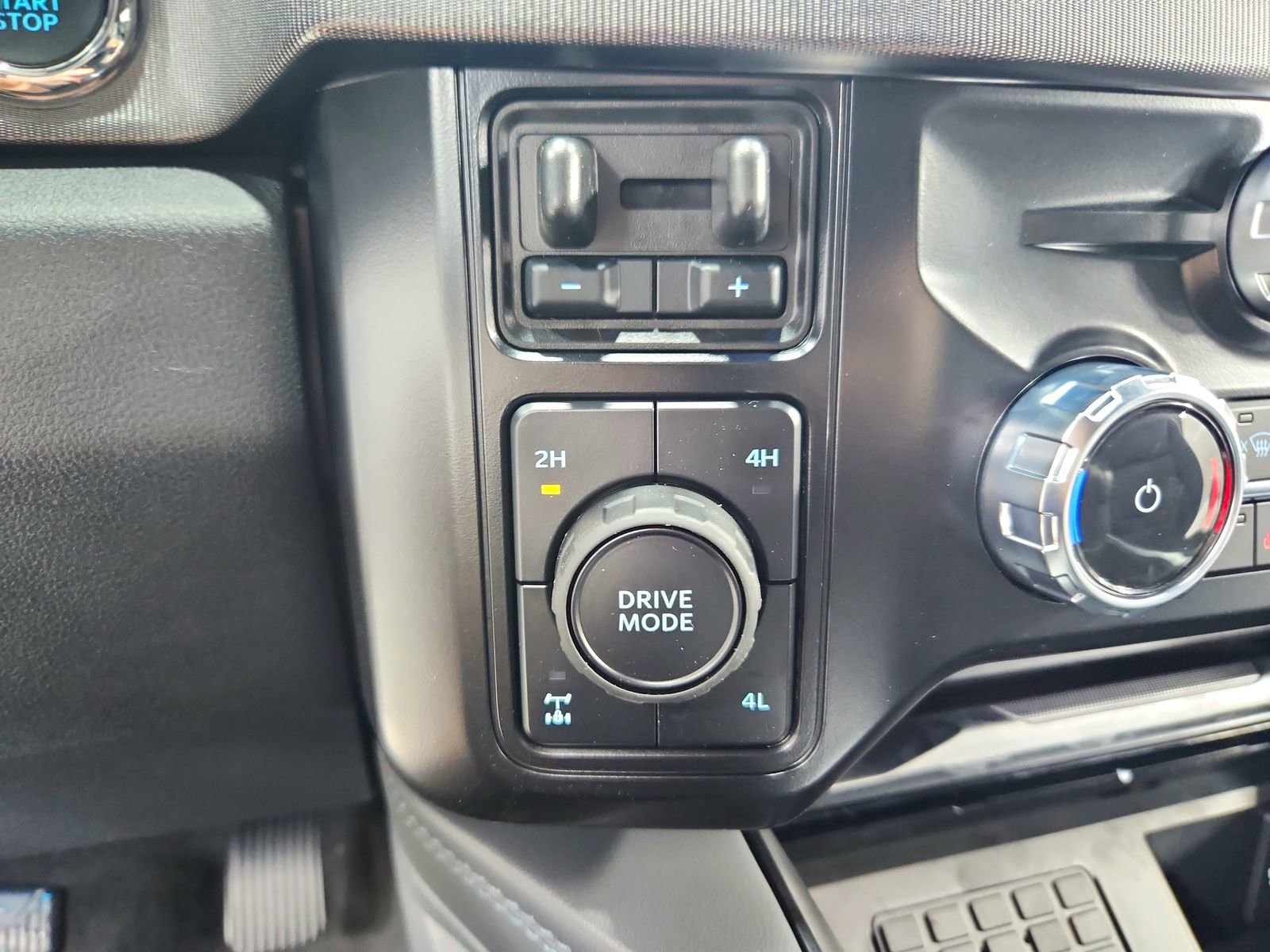 New 2026 Ford F350 Platinum image 26