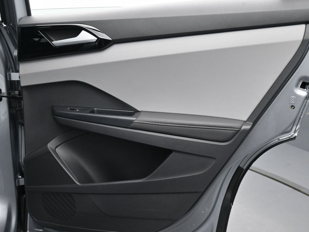 Used 2024 Volkswagen Taos S image 22