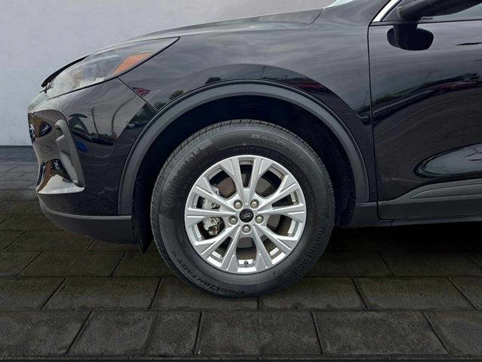 Certified 2023 Ford Escape Active AWD/4WD image 25