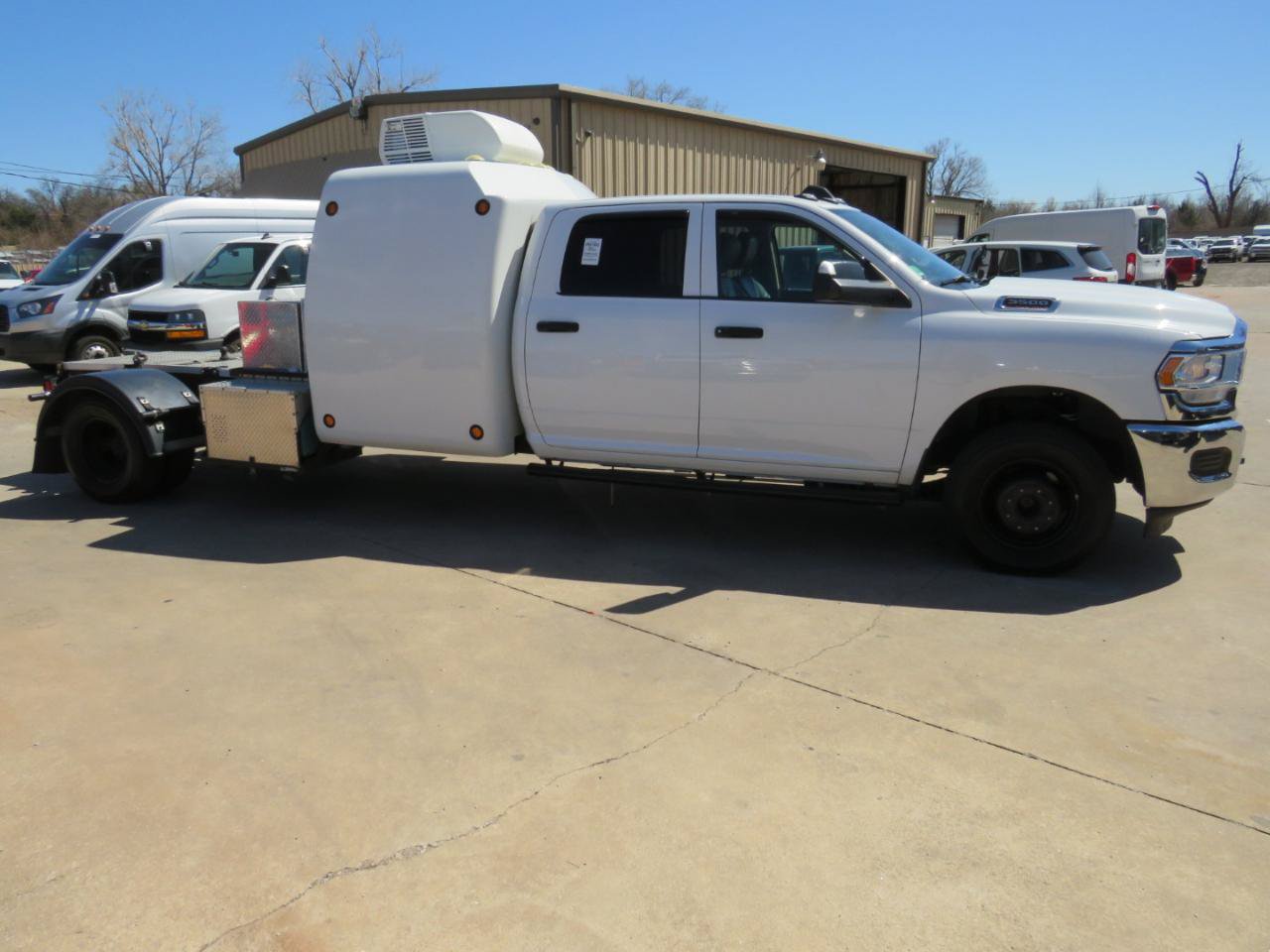 Used 2019 RAM 3500 Tradesman w/ Chrome Appearance Group AWD/4WD image 40
