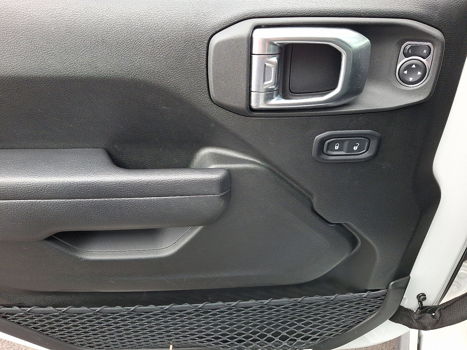 Used 2022 Jeep Wrangler Unlimited Rubicon 4xe w/ Steel Bumper Group image 12