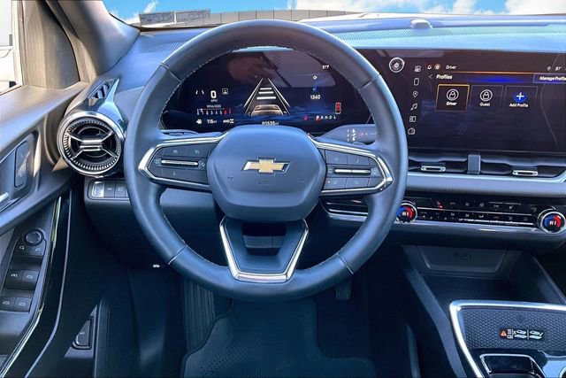 Used 2025 Chevrolet Equinox LT w/ Convenience Package II image 6