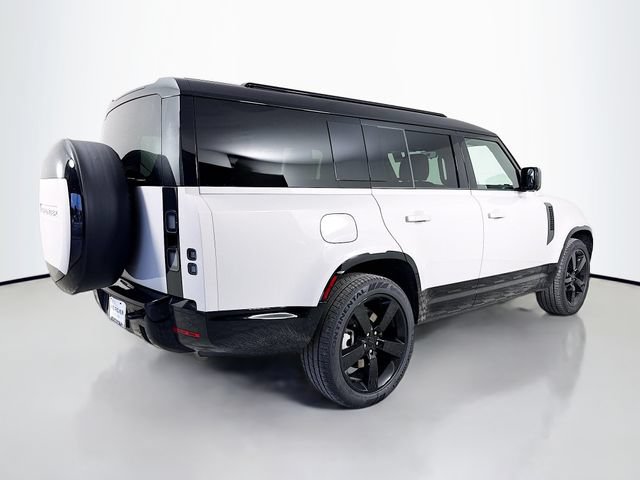 New 2026 Land Rover Defender 130 X-Dynamic SE AWD/4WD image 5
