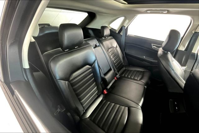 Used 2022 Ford Edge SEL w/ Convenience Package image 27