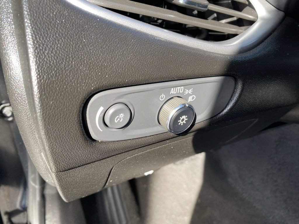 Used 2024 Chevrolet Malibu LT image 17