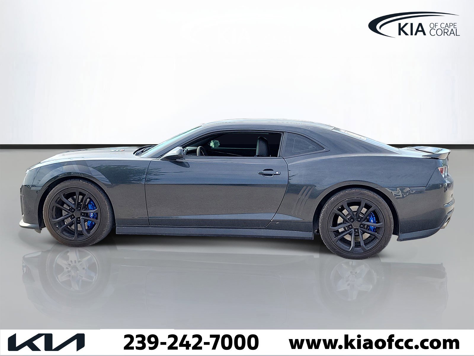 Used 2012 Chevrolet Camaro ZL1 RWD image 4