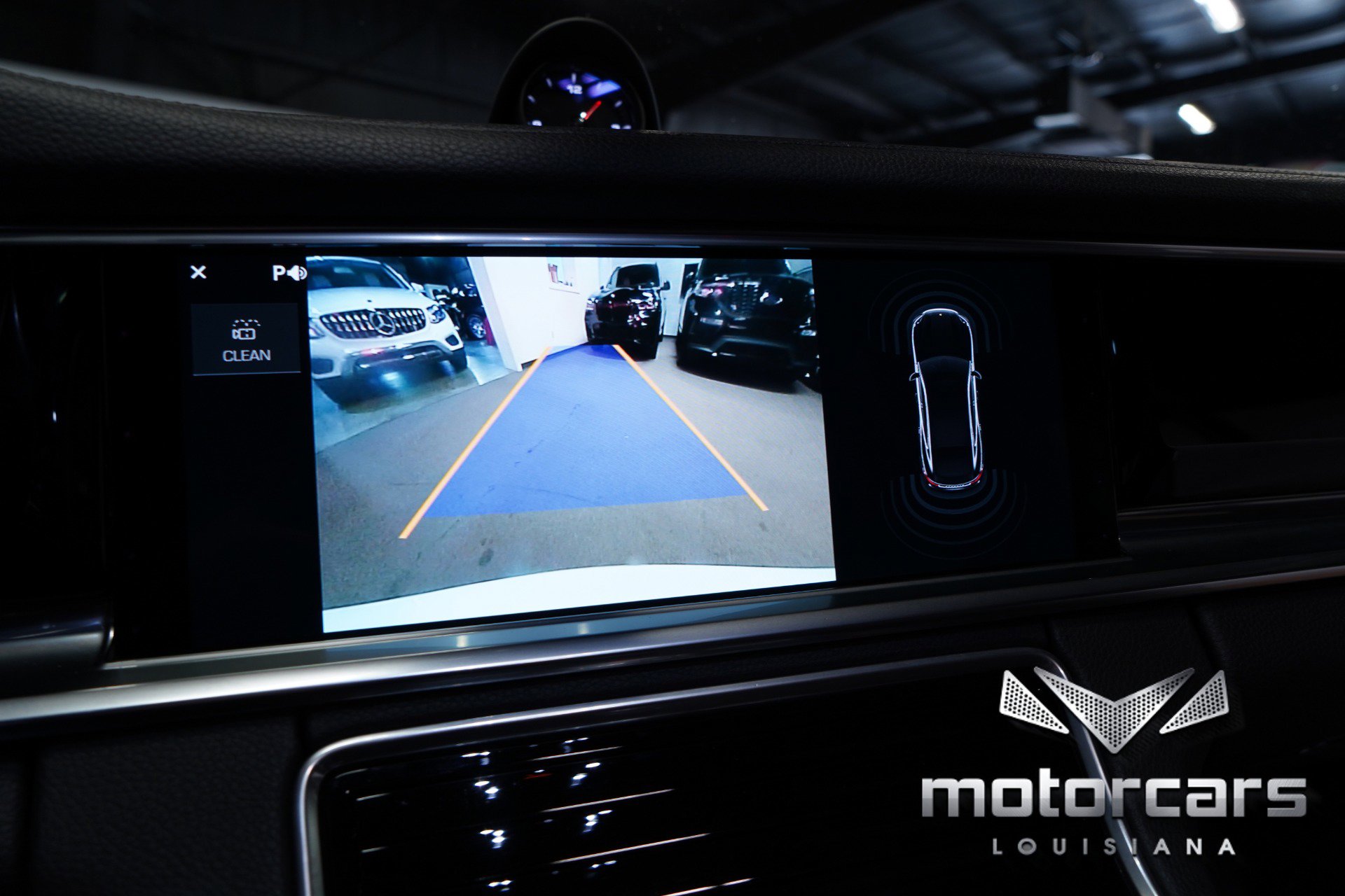 Used 2018 Porsche Panamera image 31