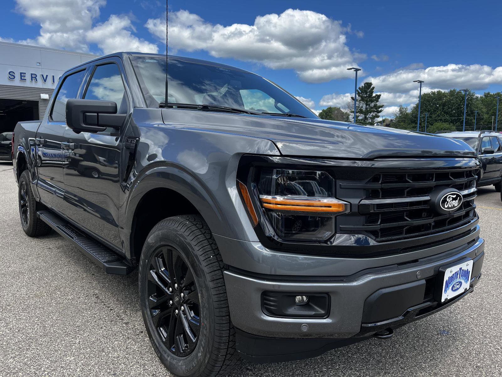 New 2025 Ford F150 XLT w/ Equipment Group 302A MID image 4