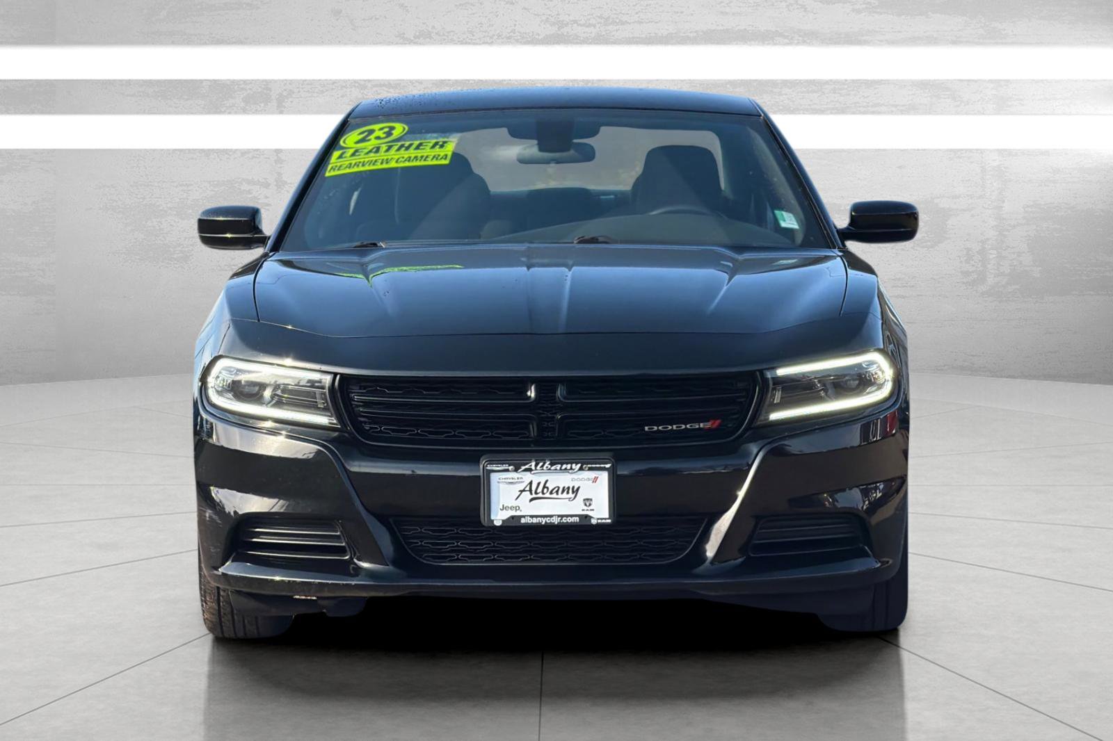Used 2023 Dodge Charger SXT image 3